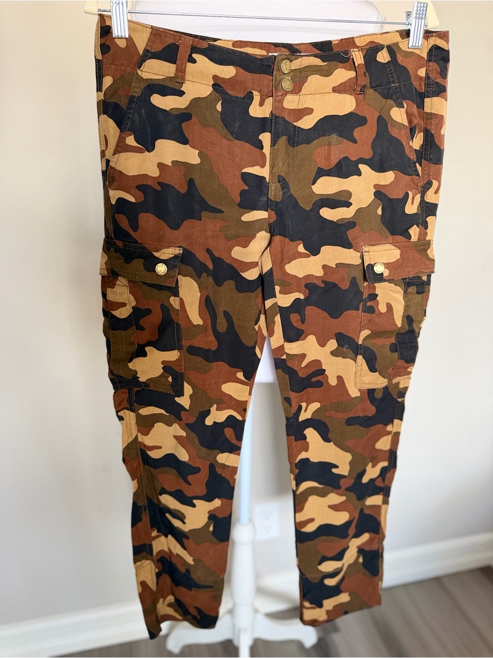Michael Kors Camo Cargo Pants Size 4 Y2K Utility Military Style - Picture 3 of 8